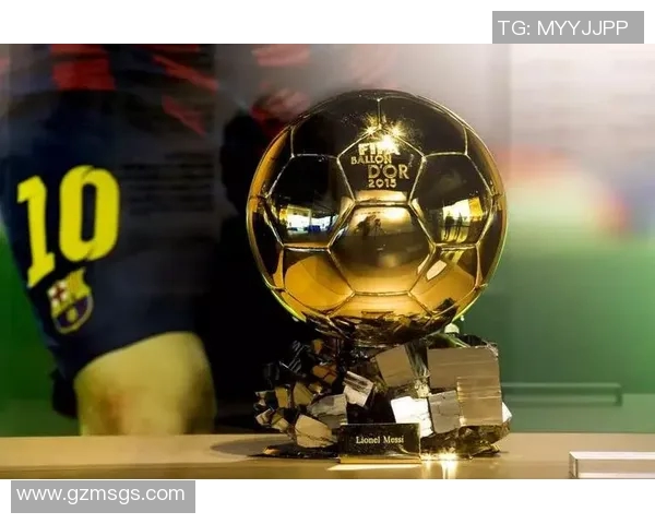 足球明星奖杯图案全景展示与历史演变分析 足球明星奖杯图案全景展示与历史演变分析